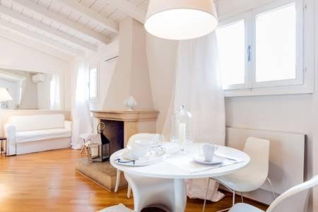 Di Punto In Bianco Home Verona Dış mekan fotoğraf